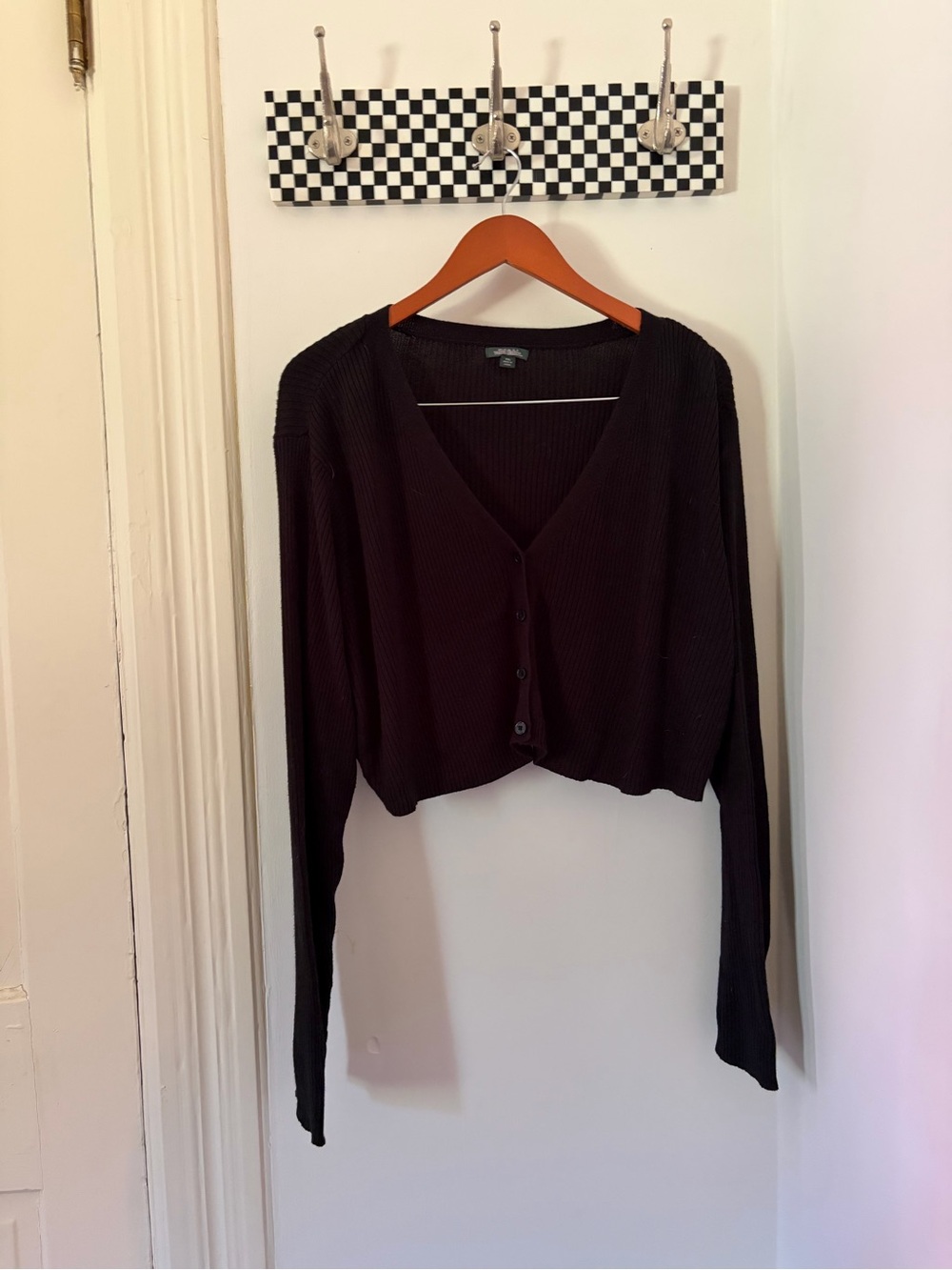 Black Ribbed V-Neck Button Front Cropped Cardigan